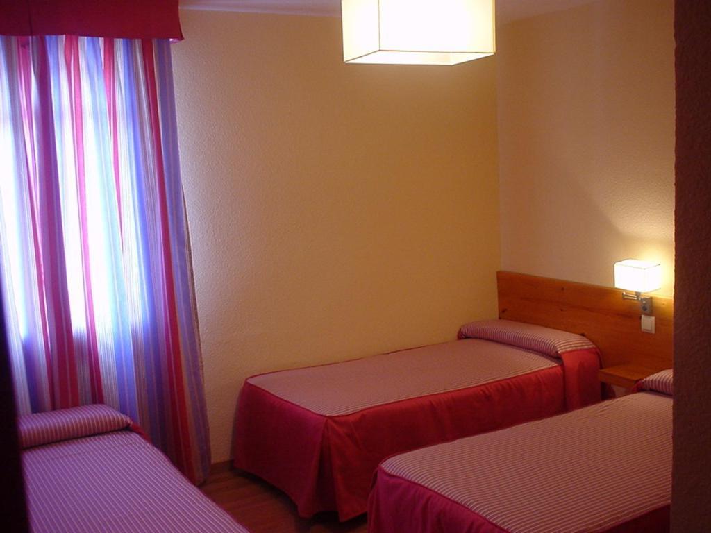 Bujaraloz Hostal Restaurante El Espanol חדר תמונה